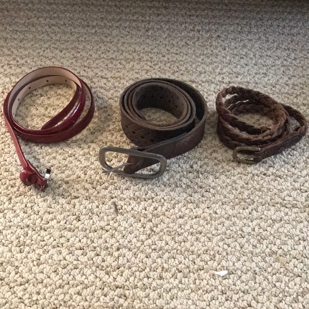 Bundle of belts (various styles)
